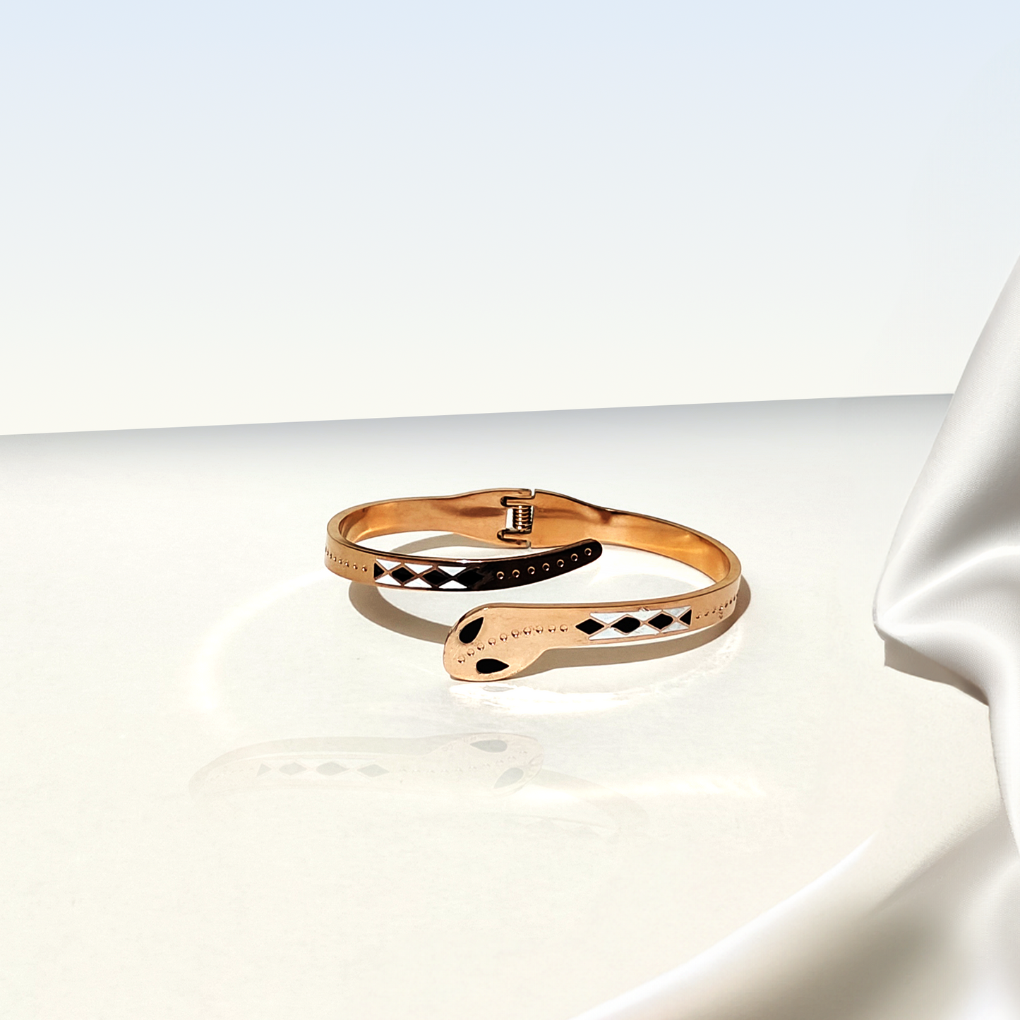 Serpent Stripes Cuff Anti-tarnish Bracelet