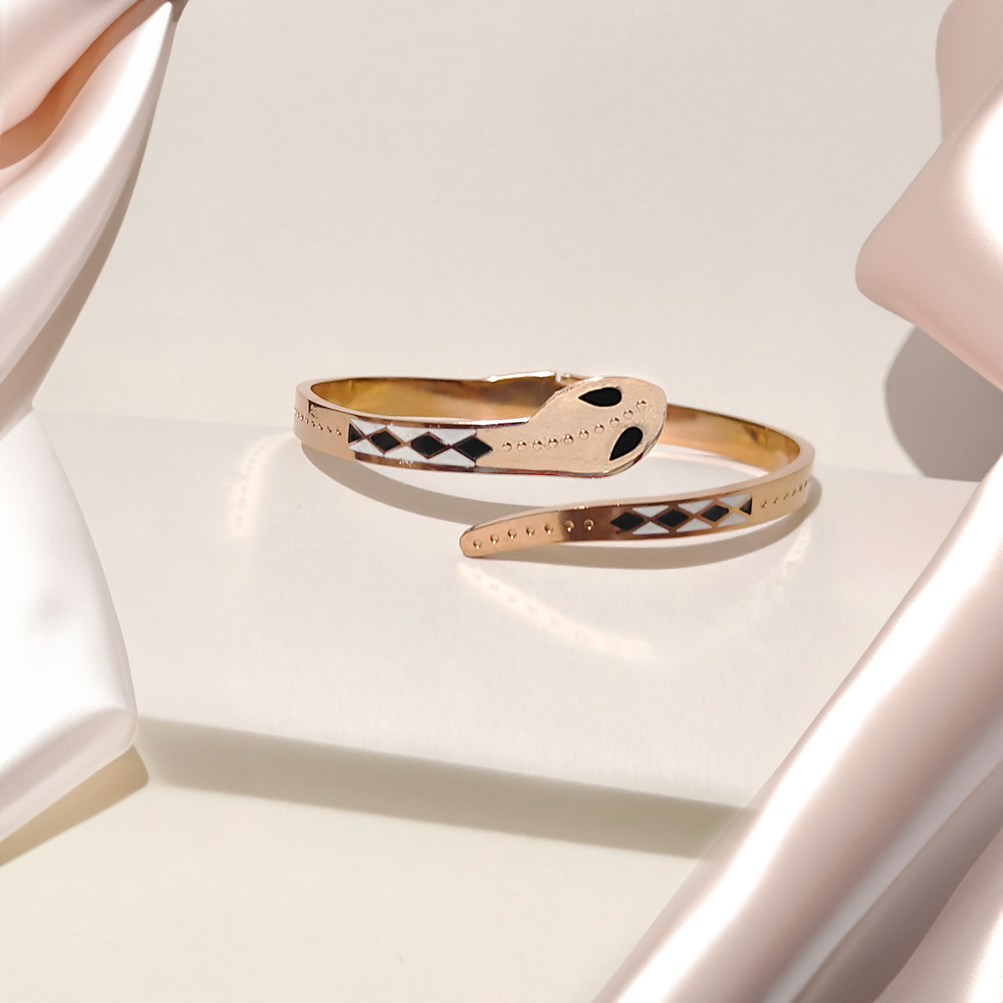 Serpent Stripes Cuff Anti-tarnish Bracelet